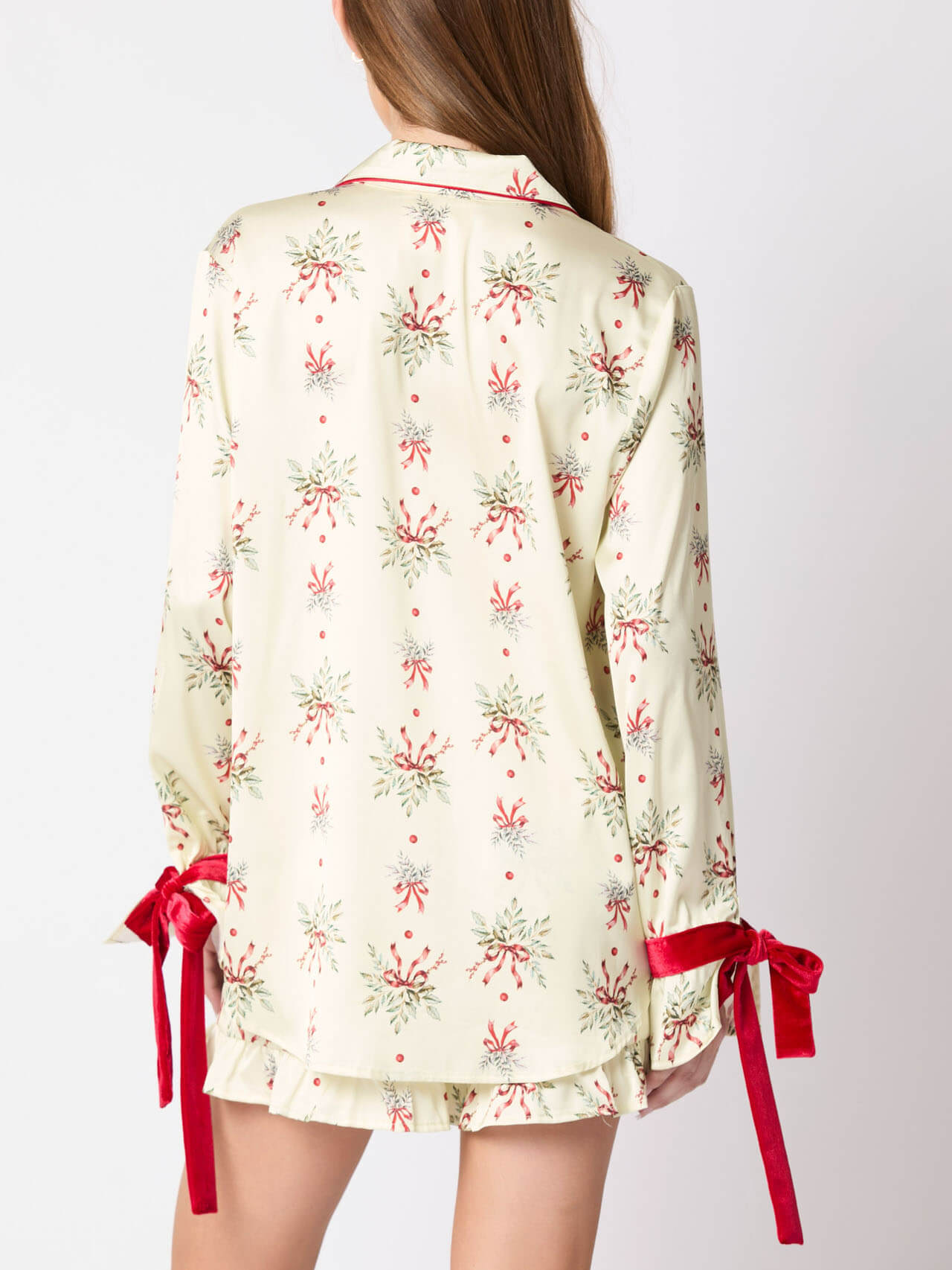 Festive Mistletoe Print Bow Tie Pajama Set