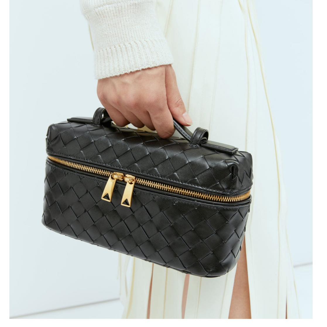 Aria Mini Bag – Compact Luxury with Woven Elegance