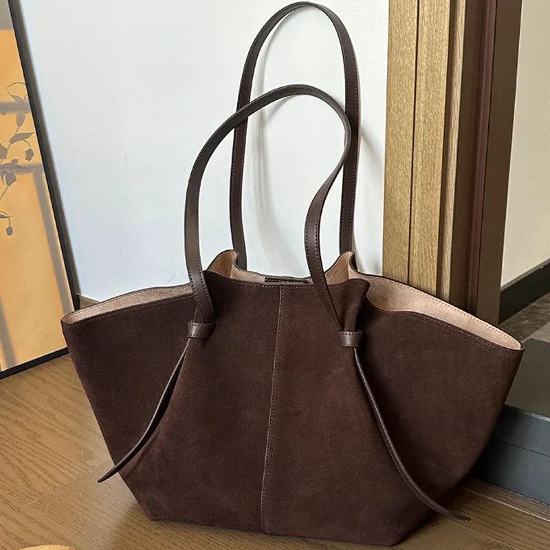 Savina™ Suede Tote – Luxurious Blend of Sophistication and Utility