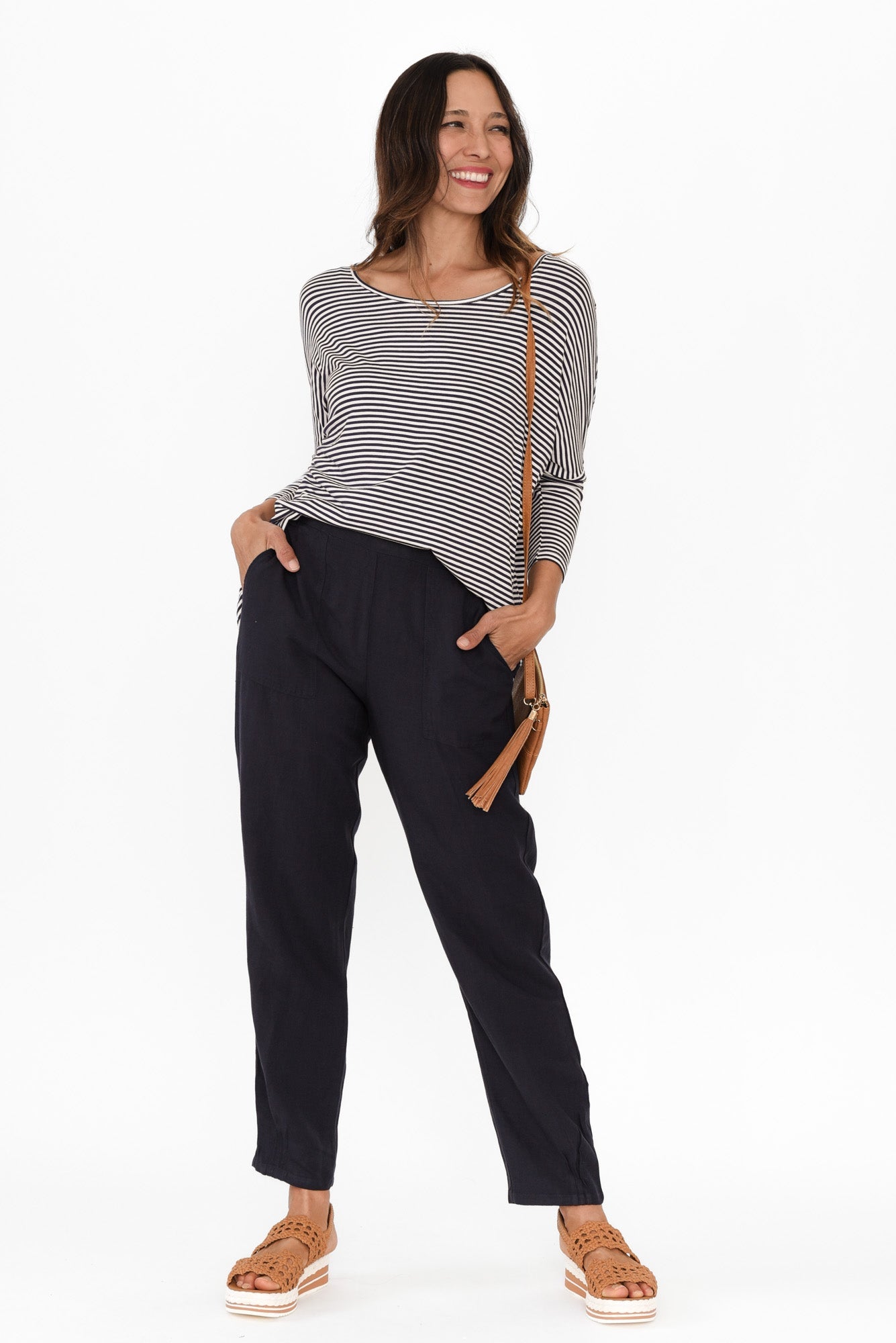 Manon Navy Cropped Pants