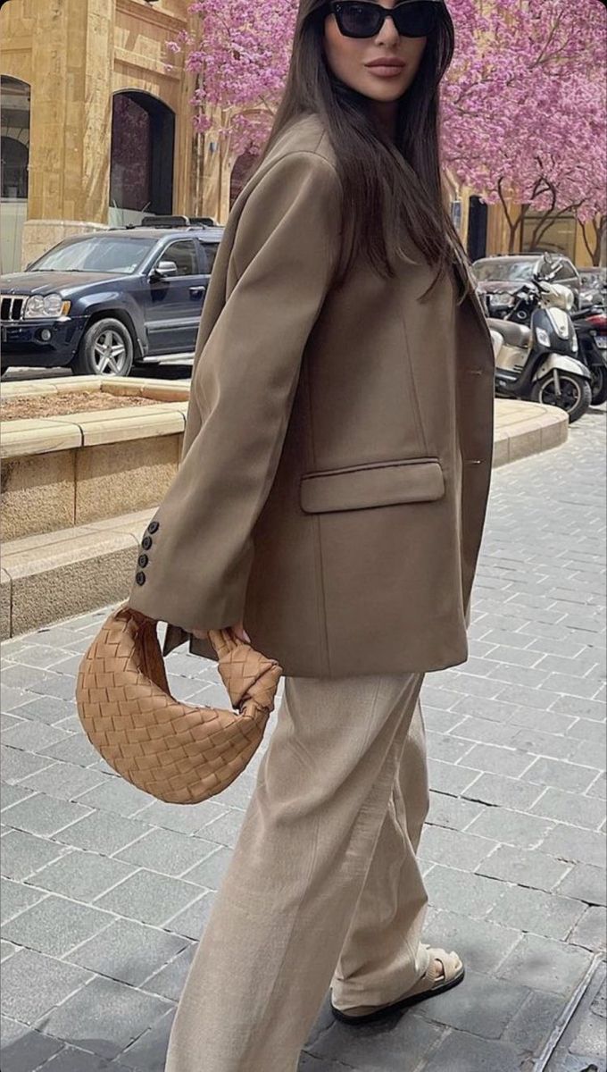 Aurelia Woven Mini Bag – Compact Elegance with Lasting Sophistication