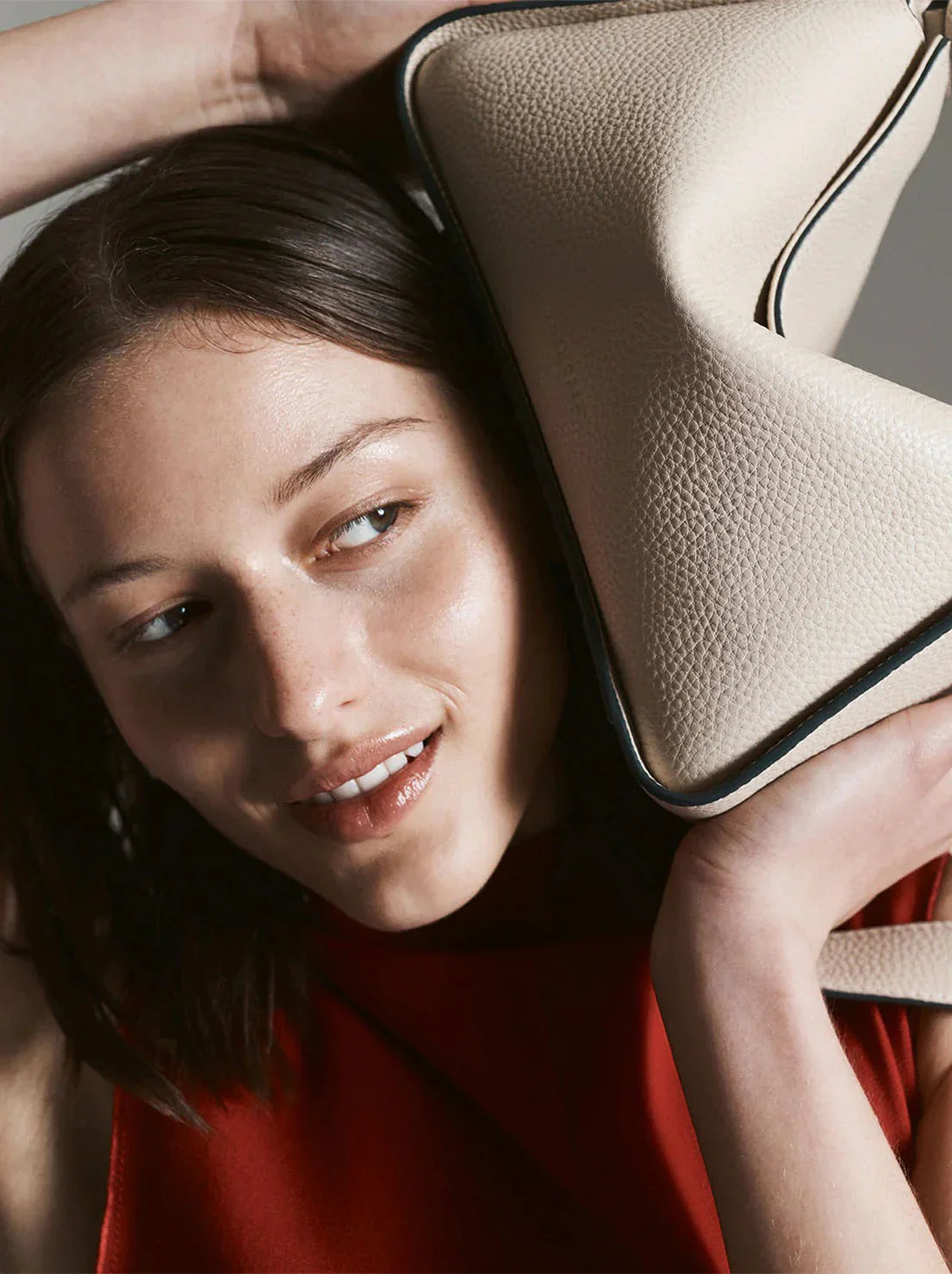 Solene™ Mare Bag – Softly Structured, Effortlessly Refined