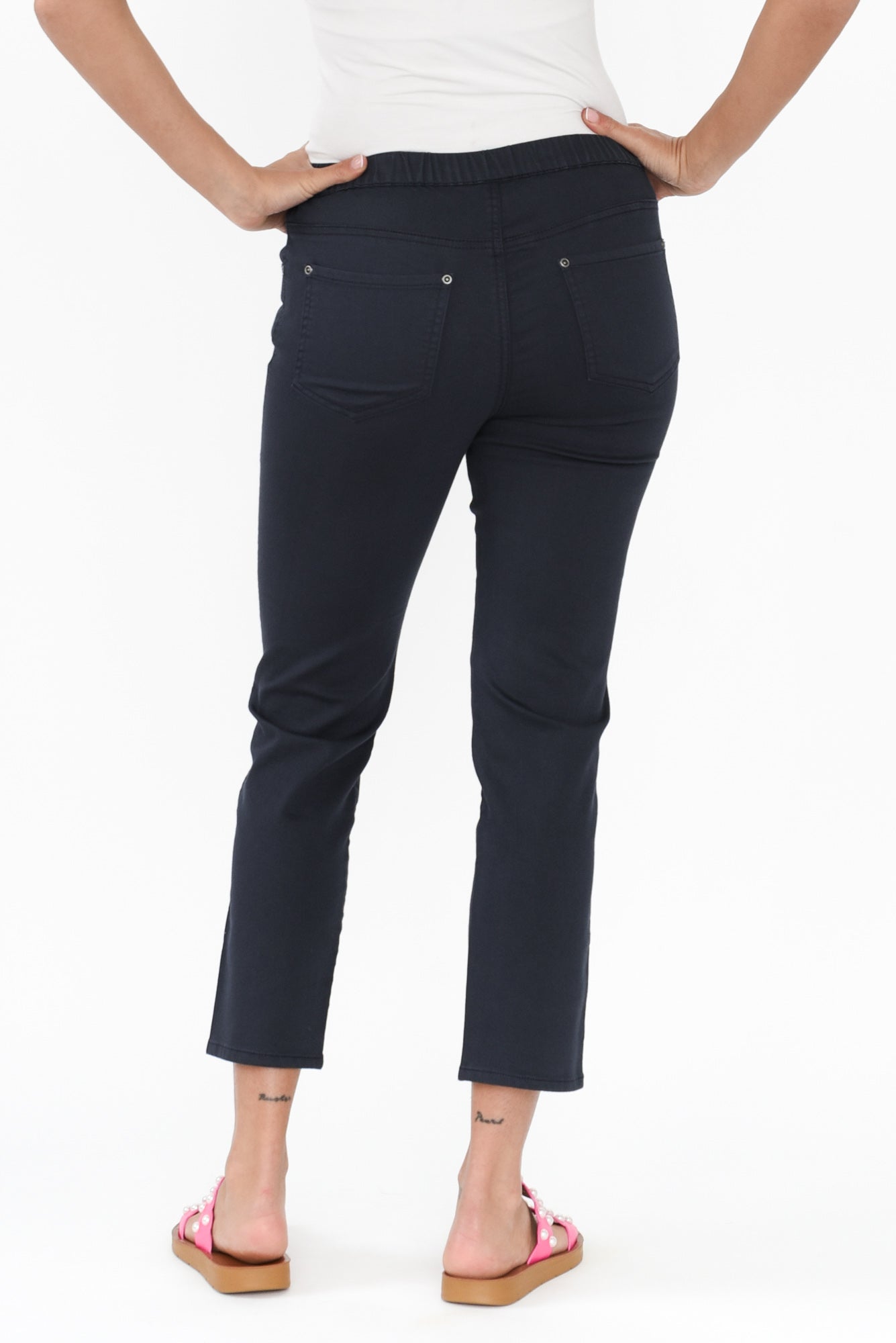 Winslet Navy 7/8 Pants