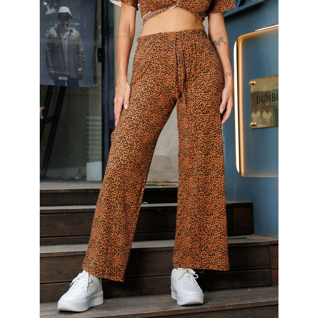 Calça Pantalona com aberturas na Lateral