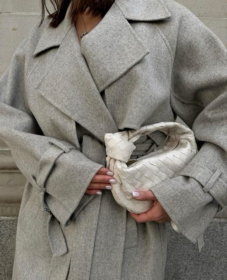 Aurelia Woven Mini Bag – Compact Elegance with Lasting Sophistication