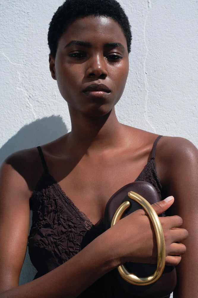 Nara™ Box Clutch – Timeless Elegance with Modern Glamour