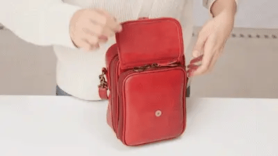 Naya Small Crossbody Bag 2.0L – Smart Design Meets Everyday Function