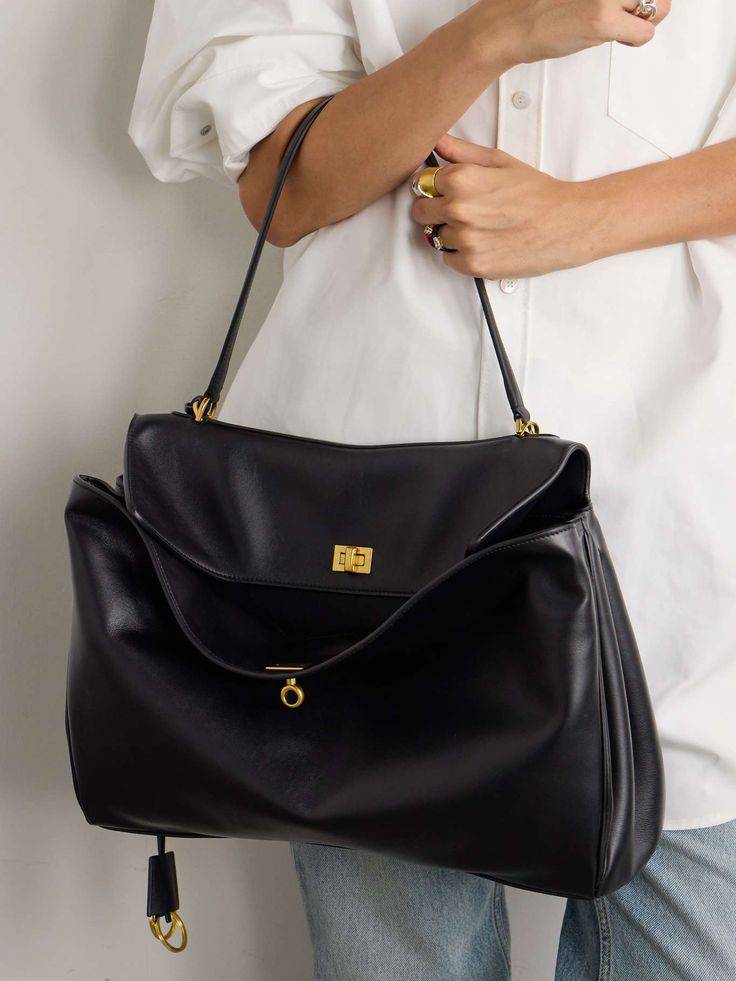 Roveo™ Bag – Timeless Elegance with Day-to-Night Versatility