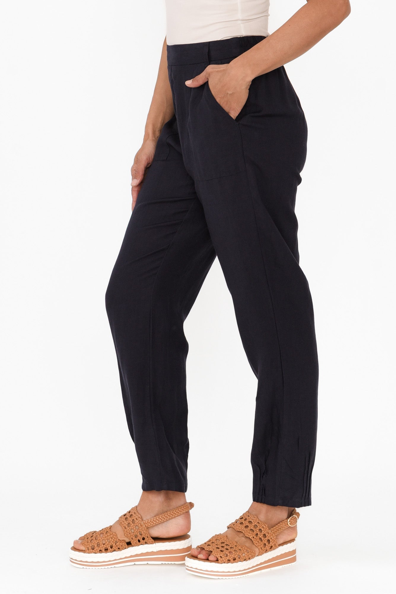 Manon Navy Cropped Pants