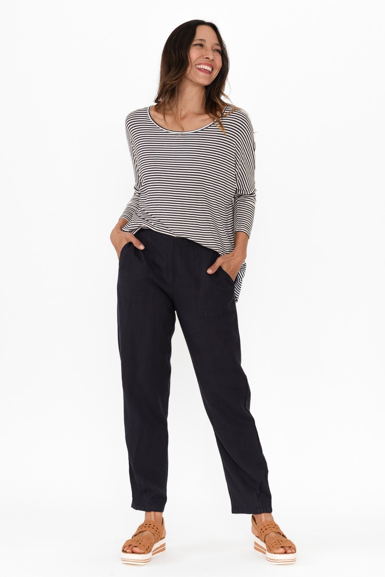 Manon Navy Cropped Pants