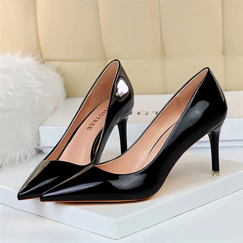 Queen Women's Stiletto Heel