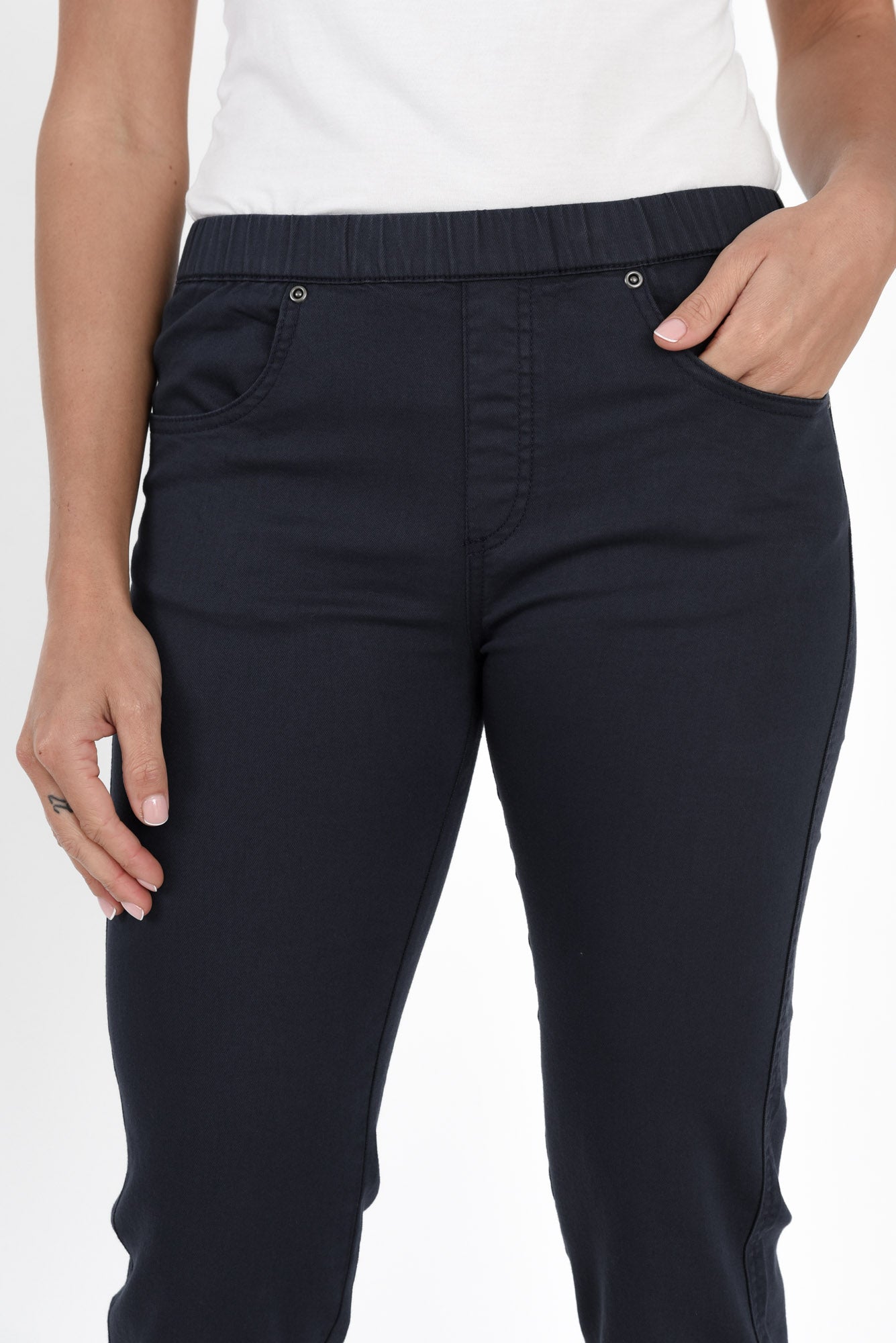 Winslet Navy 7/8 Pants