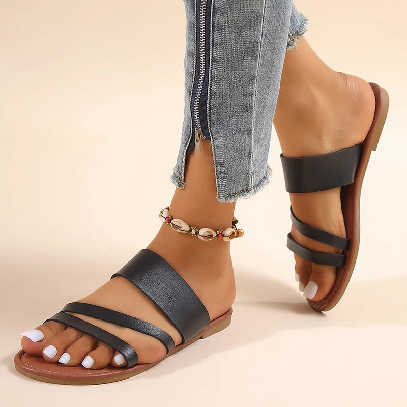 Women's Flat Leather Sandal Beauty
