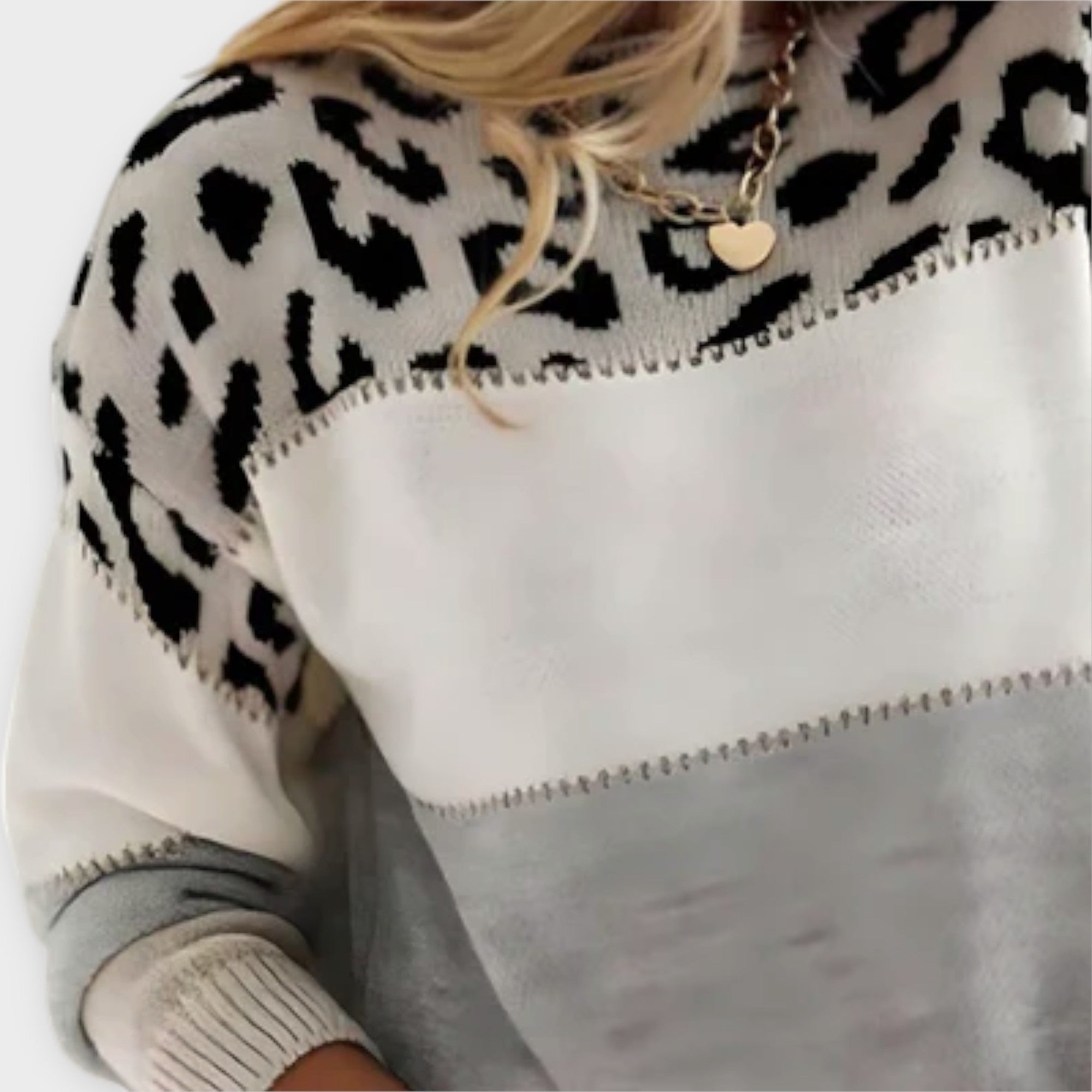 Cheyenne – Loose sweater with leopard print