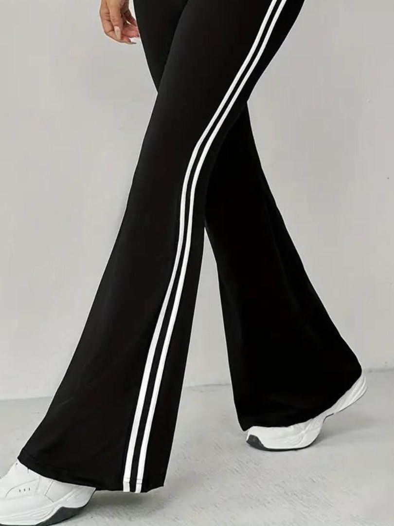Calça Cintura Alta Bailarina com Listras Laterais Estilo Flare Moda Tendência