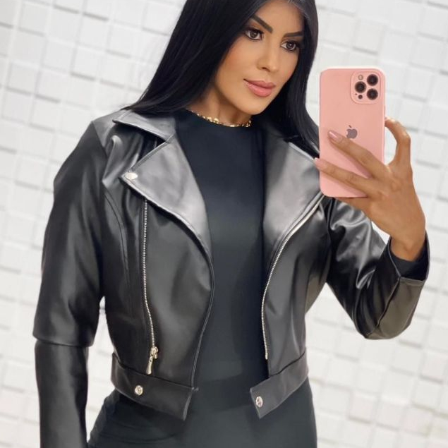 Jaqueta de couro feminina elegante