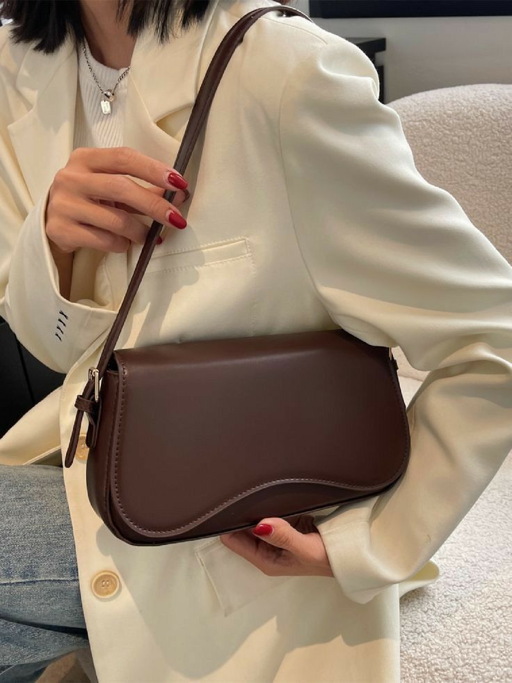 Ava™ Shoulder Bag – Sleek Design with Versatile Elegance