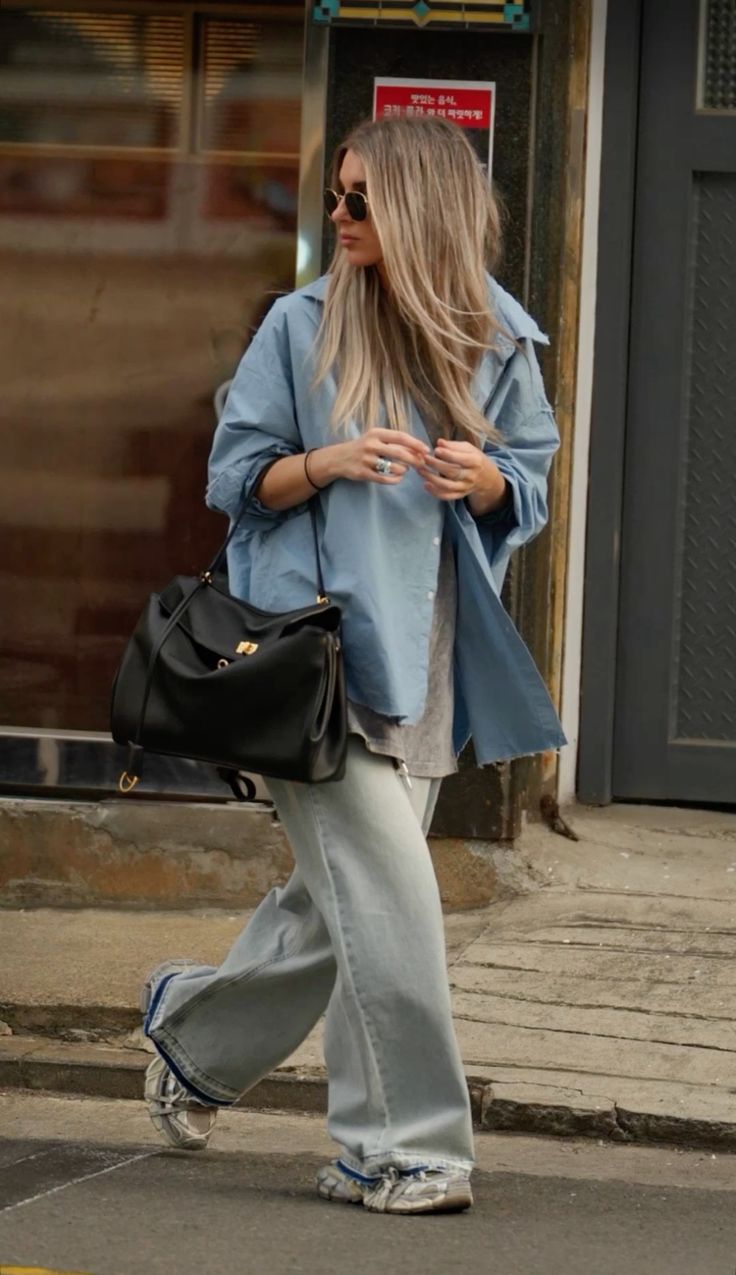 Roveo™ Bag – Timeless Elegance with Day-to-Night Versatility